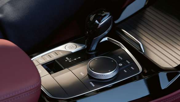 BMW X4 G02, boîte de vitesses sport Steptronic BMW X4 G02, Boîte de vitesses sport à 8 rapports Steptronic 2021